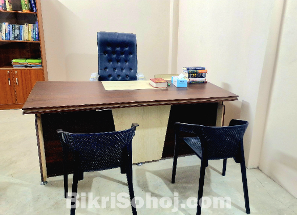 Boss Table